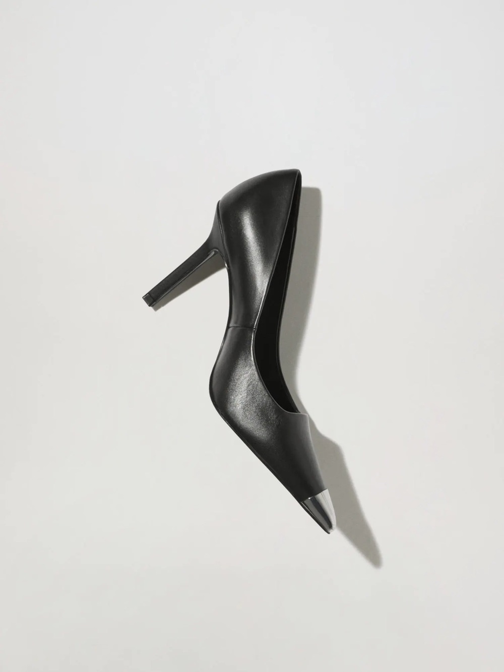 MANGO Black Pointed Toe Pumps with Metallic Toe - Picture 2 of 12
